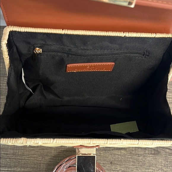 🔥LAST ONE🔥 E|N Expressions | Vegan Wicker Handbag w/Crossbody✨ - Picture 10 of 13